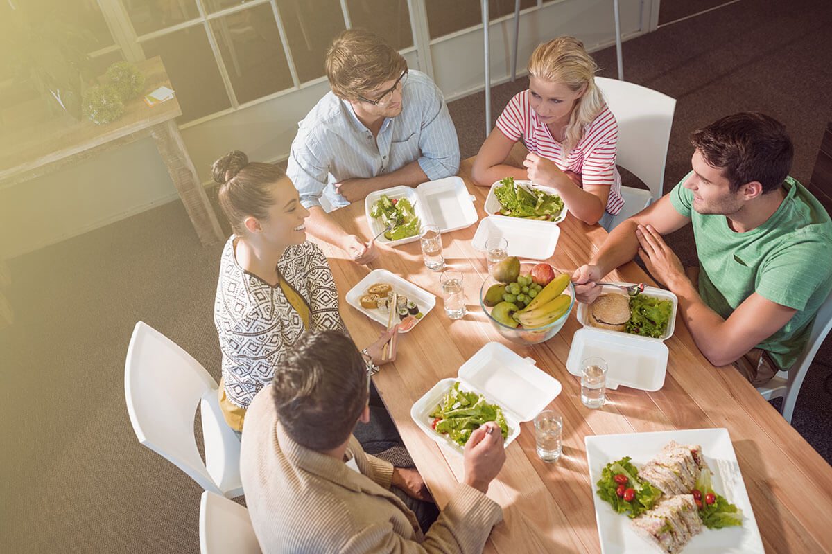 3 Tips Makan Sehat Di Waktu Siang Untuk Para Pekerja Kantoran